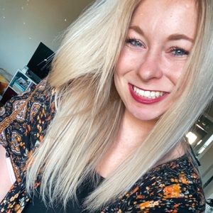 Meet your Posher, Mikayla